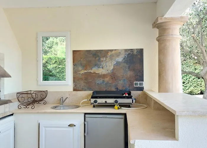 Villa Jasmin Regusse