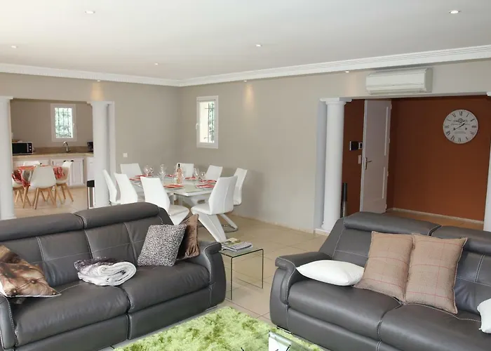 Villa Jasmin Regusse